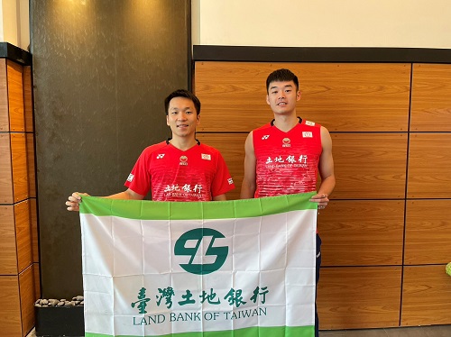 本行羽球隊員李洋（左）、王齊麟於2023年加拿大羽球公開賽（超級500）奪得男子雙打銅牌成績。