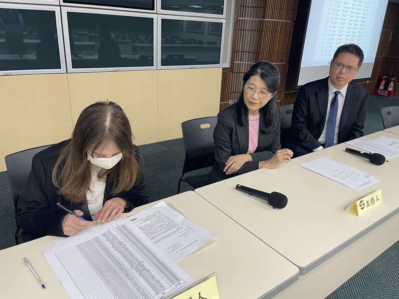 本行辦理114年度公職人員財產申報實質審查抽籤會議。